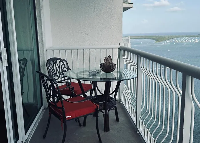 Brickell Miami Unit, Amazing View, Balcony, Pool, 1 Free Parking