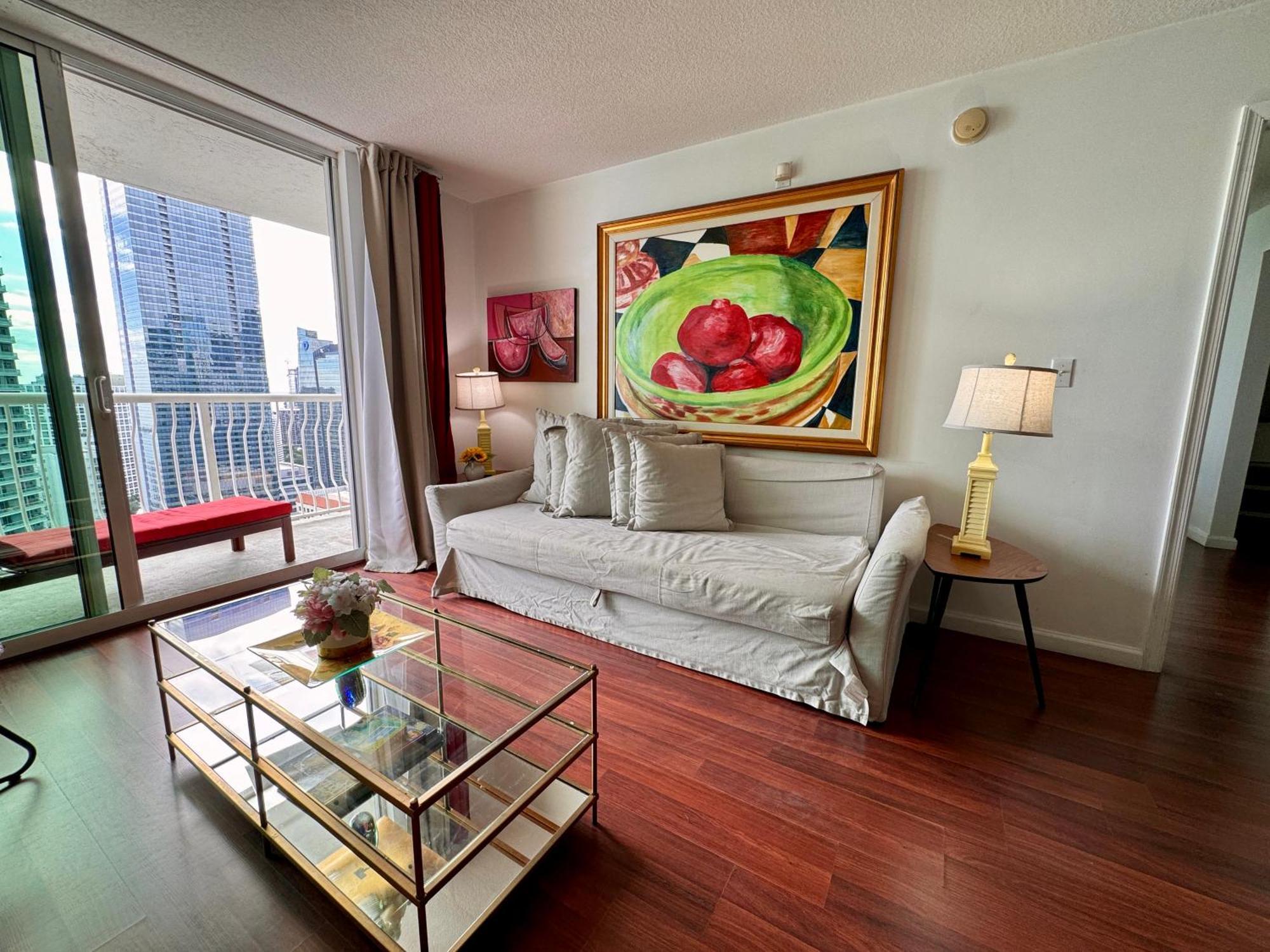 Brickell Unit, Amazing View, Balcony, Pool, 1 Free Parking * Miami