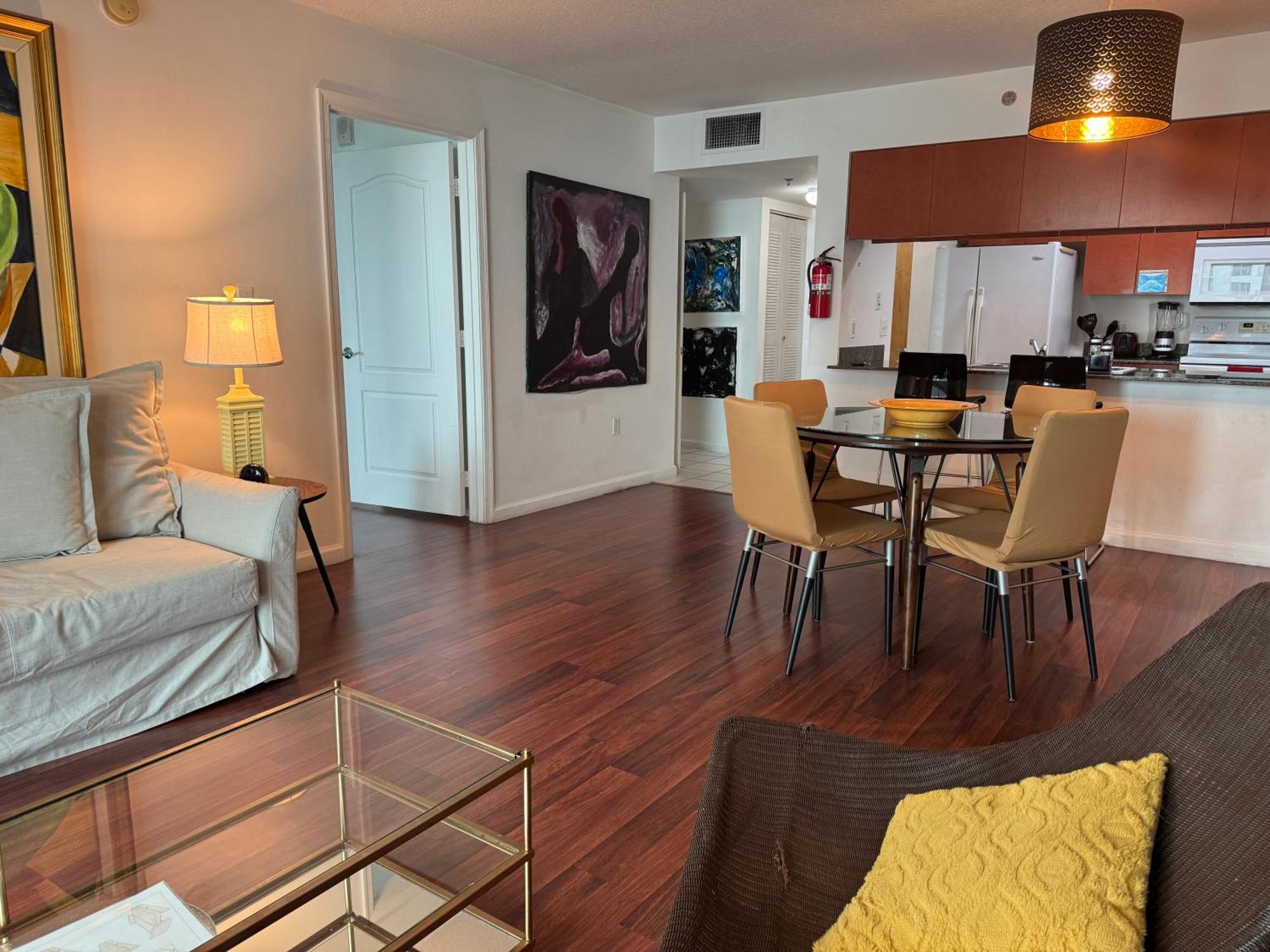 Brickell Unit, Amazing View, Balcony, Pool, 1 Free Parking